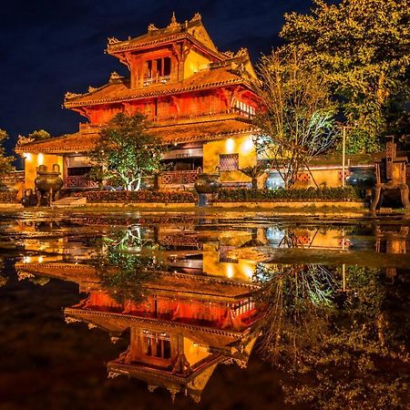 The Times Hotel Hue Bagian luar foto