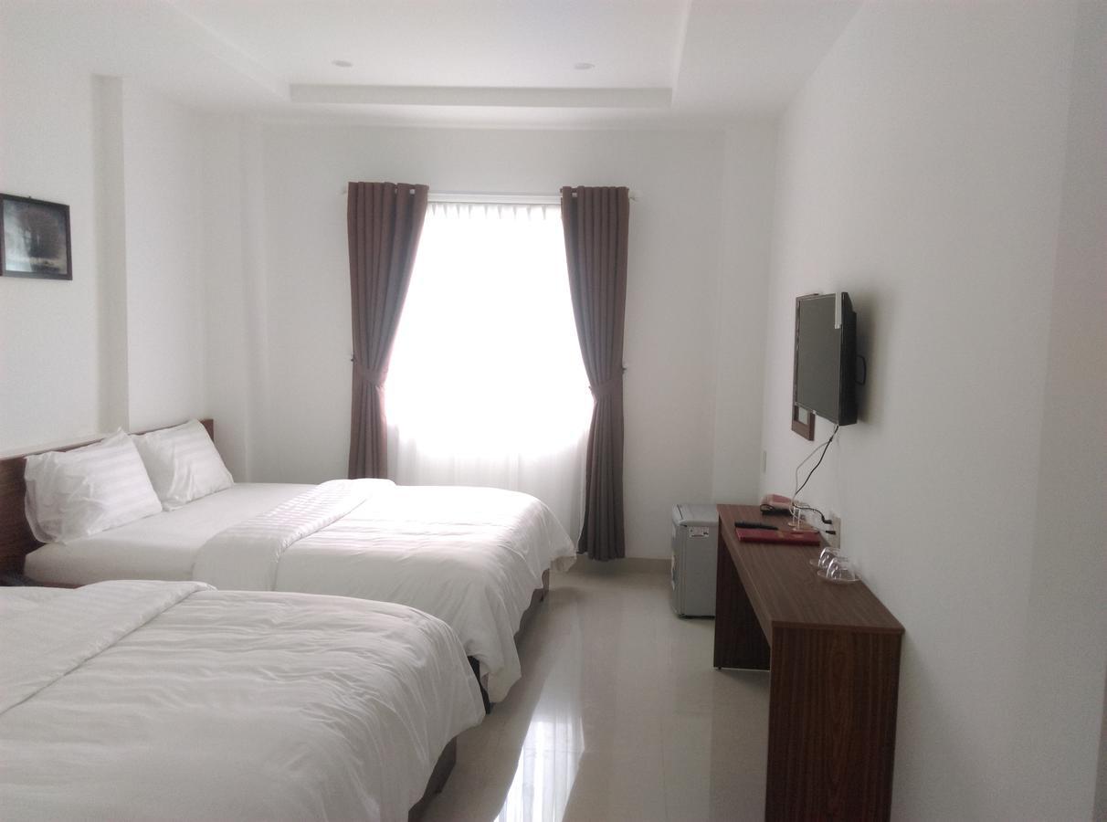 The Times Hotel Hue Bagian luar foto
