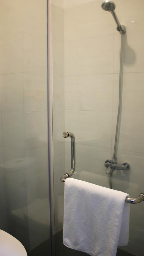The Times Hotel Hue Bagian luar foto