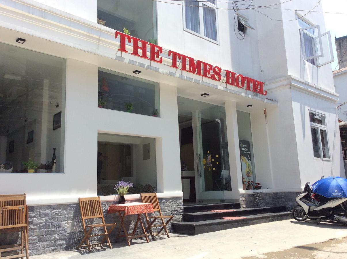 The Times Hotel Hue Bagian luar foto