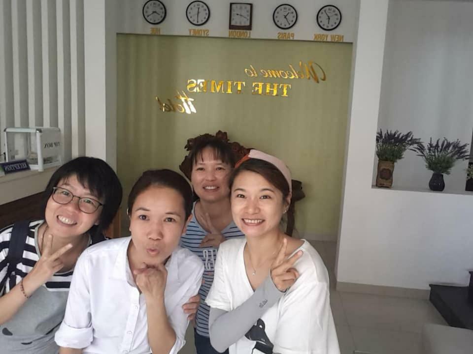 The Times Hotel Hue Bagian luar foto