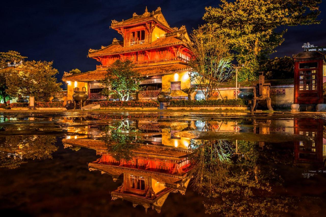 The Times Hotel Hue Bagian luar foto